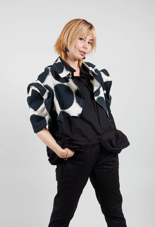 Cropped Round Sleeve Jacket in Black Print - 1631114