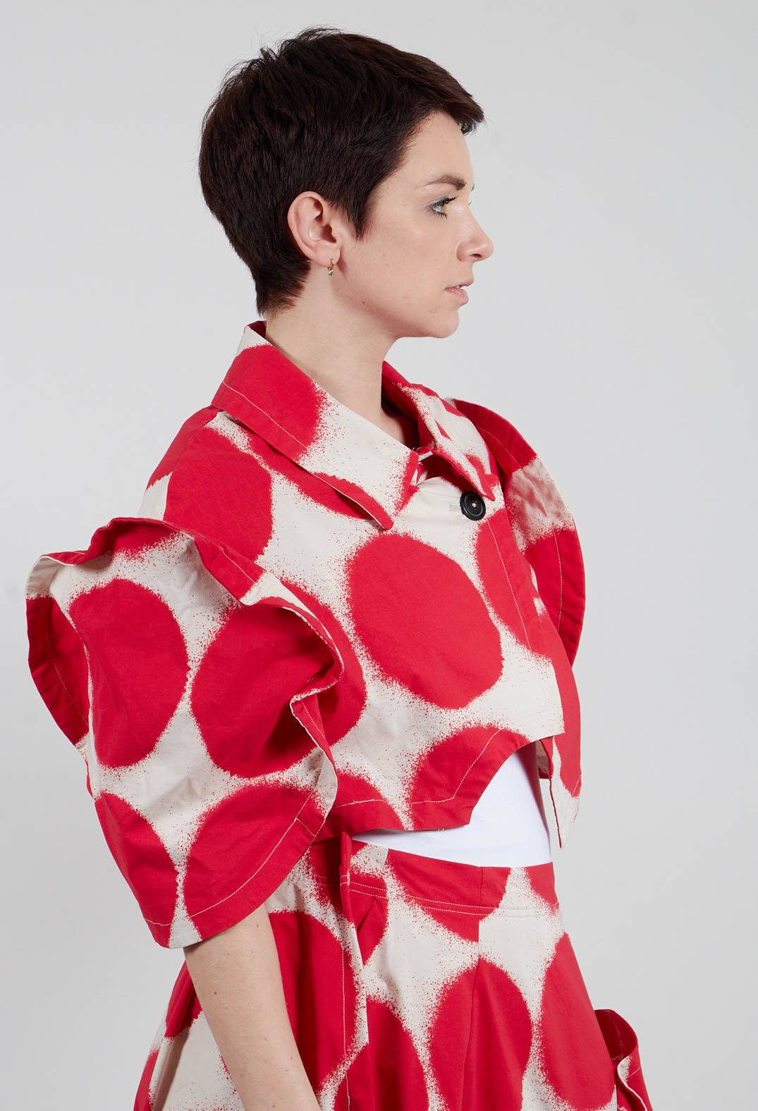 Cropped Round Sleeve Jacket in Ketchup Print - 1631114
