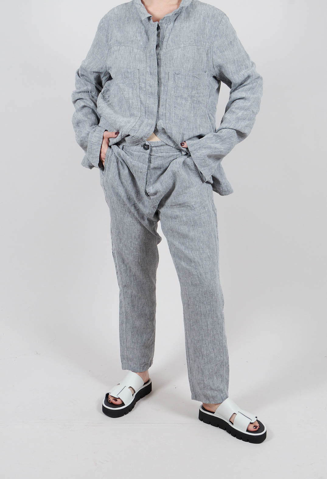 Straight Leg Linen Trousers in Seaweed Melange - 2020102