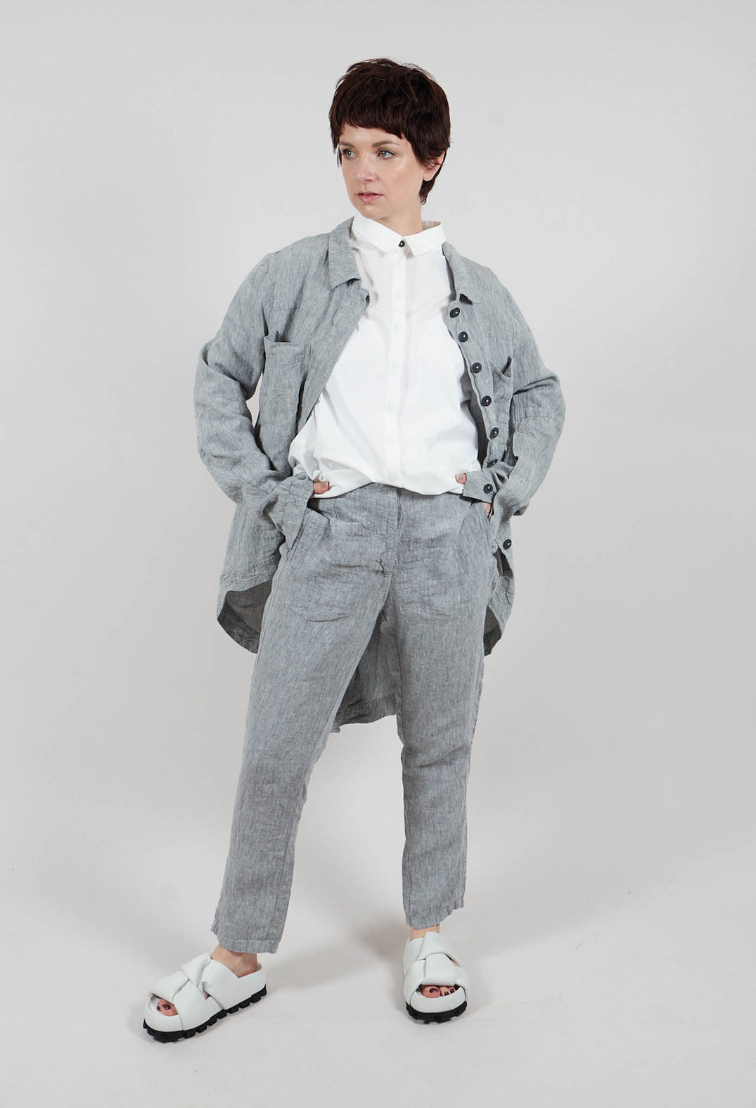 Straight Leg Linen Trousers in Seaweed Melange - 2020102
