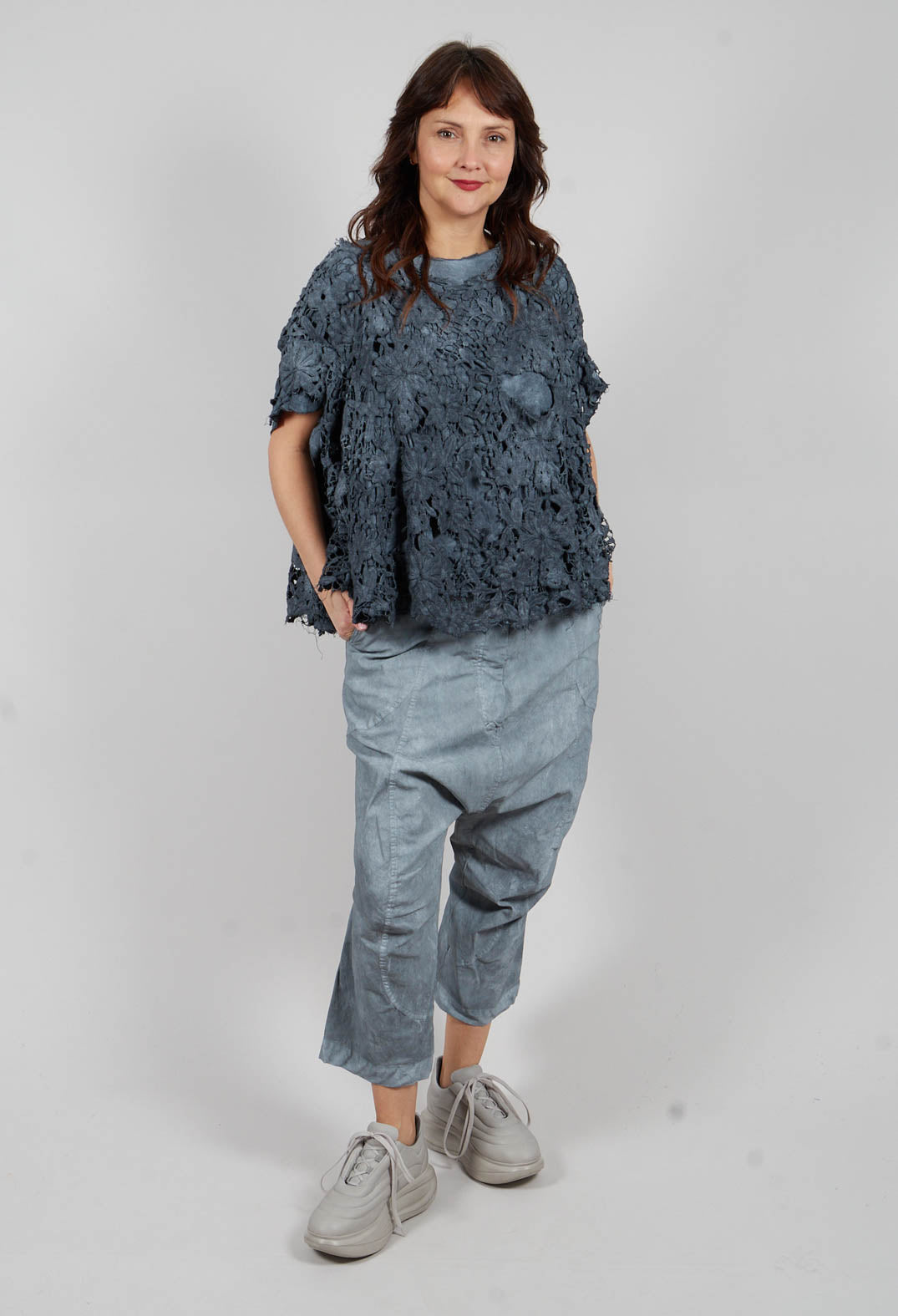 Lace T-Shirt in Black Fog - 2090610