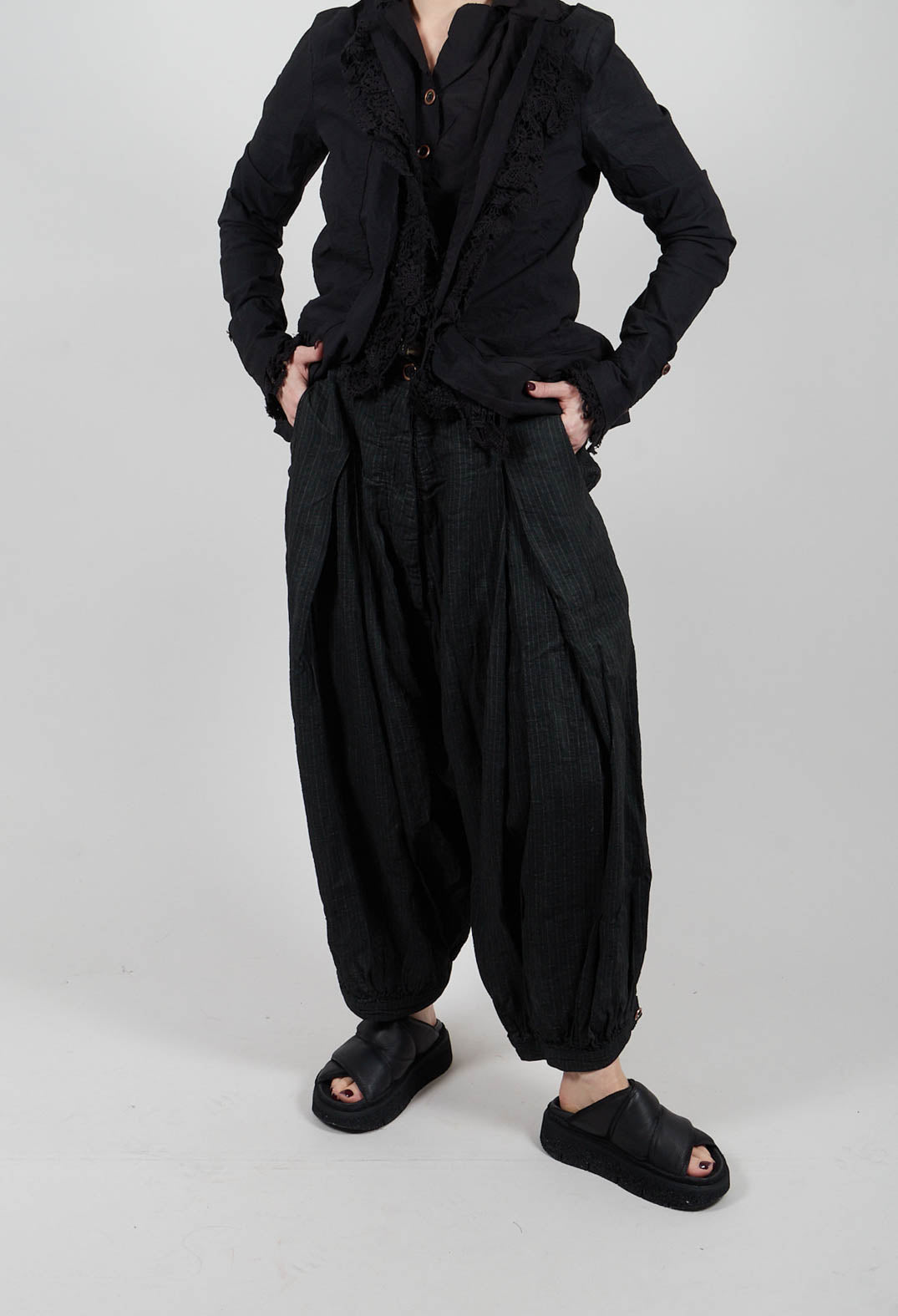 Balloon Leg Trousers in Seaweed Paper - 2110147