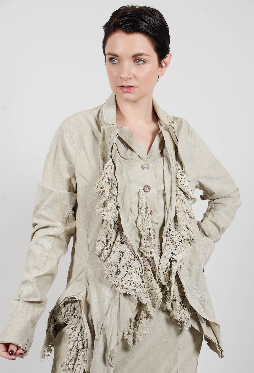 Jacket with Lace Ruffles in Linen Fog - 2241115
