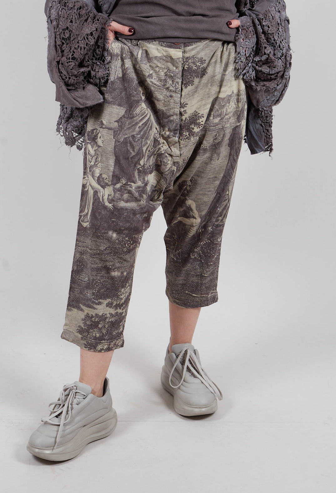 Cropped Trouser in Amber Print - 2300108