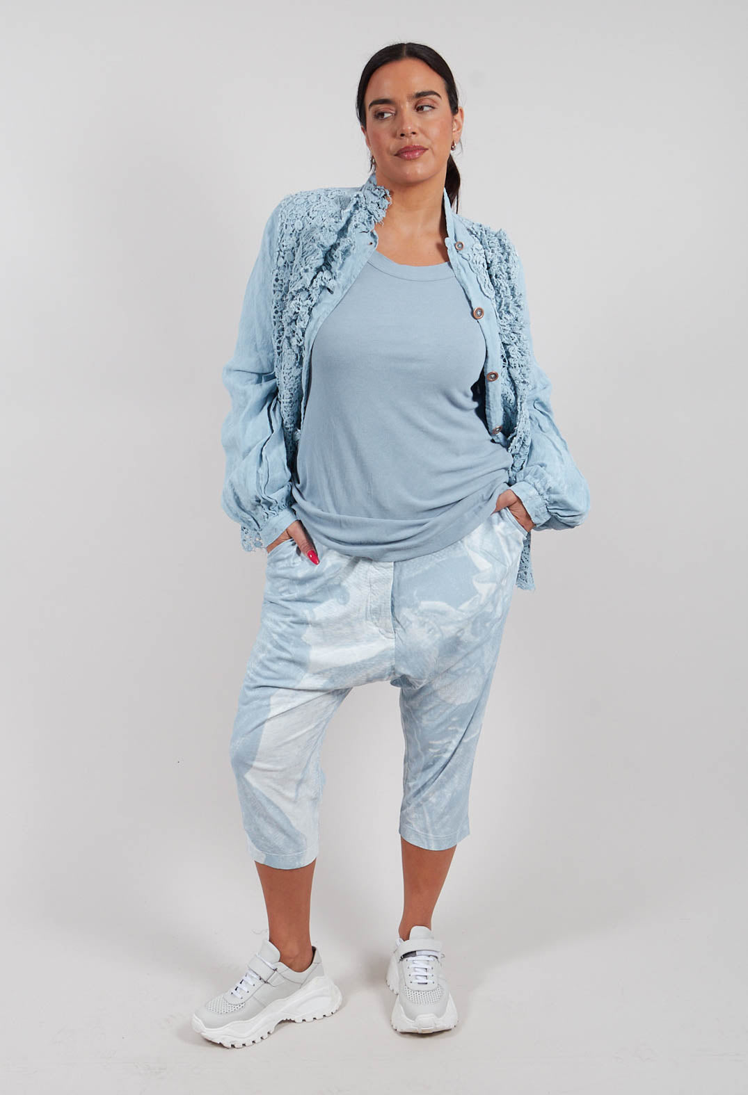 Cropped Trouser in Sky Print - 2300108