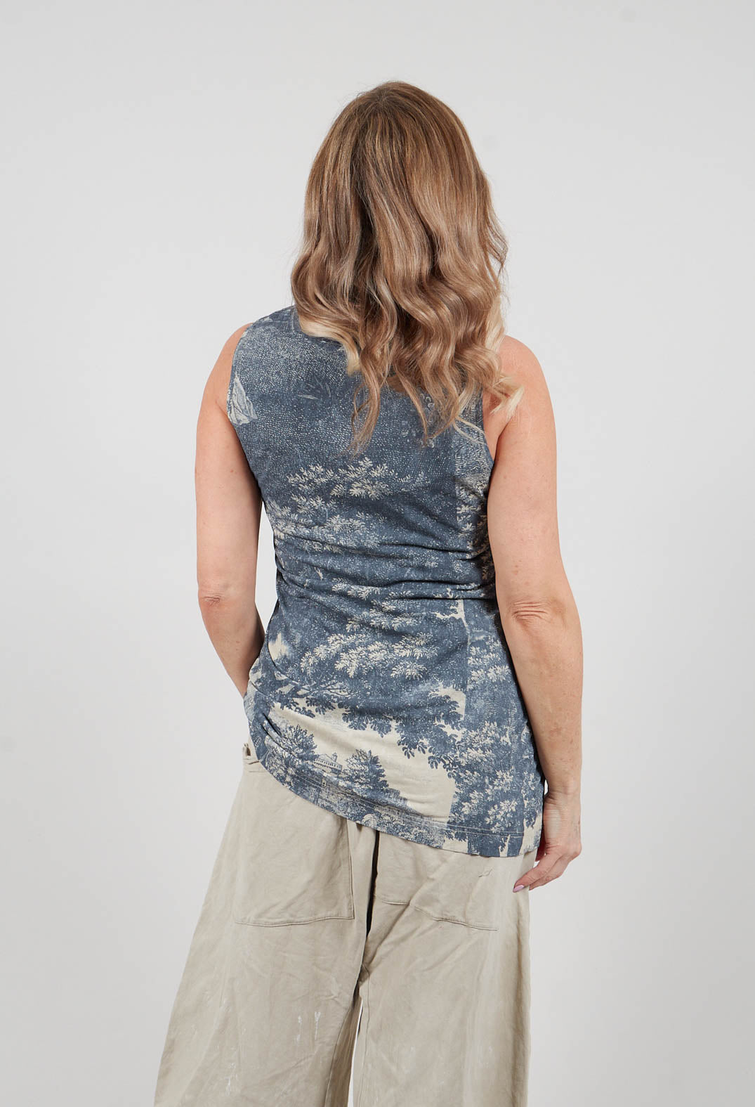 Tank Top in Black Print - 2300810