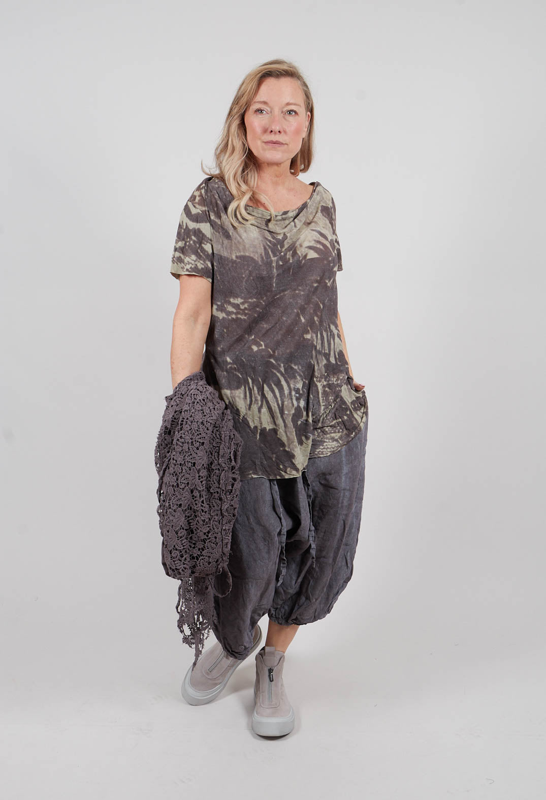 Asymmetric T-Shirt in Amber Print - 2420502