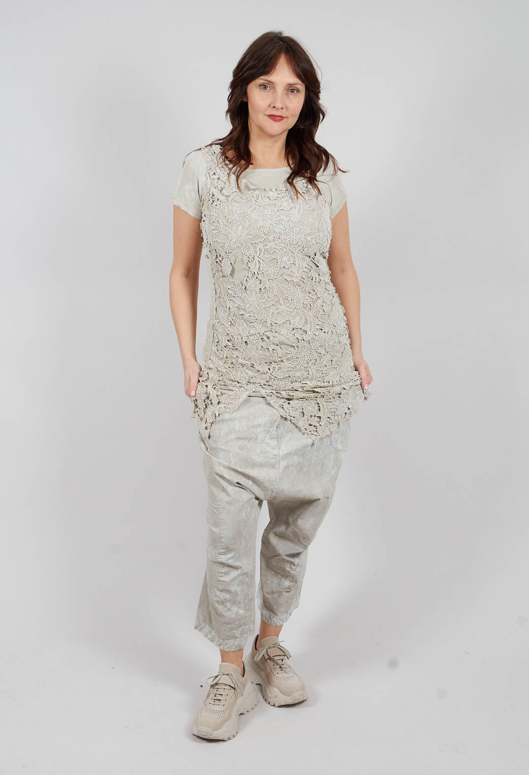 Longline Lace T-Shirt in Linen Fog - 2520509