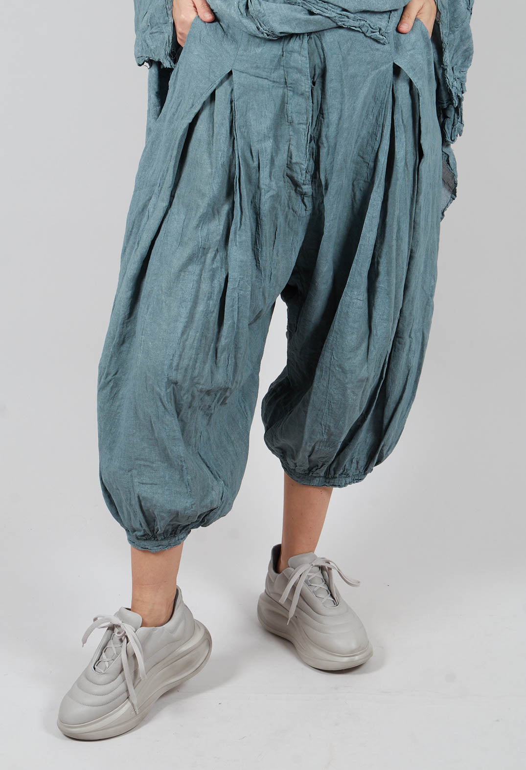 Pleat Front Trousers in Seaweed Fog - 2580109