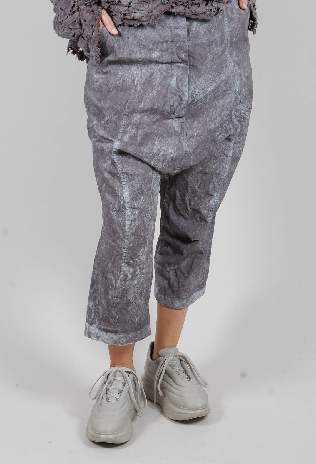 Dropcrotch Trousers in Amber Fog - 2600112