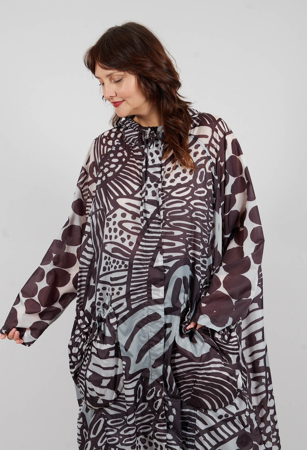 Lightweight Hooded Coat in Black Print - 3211202