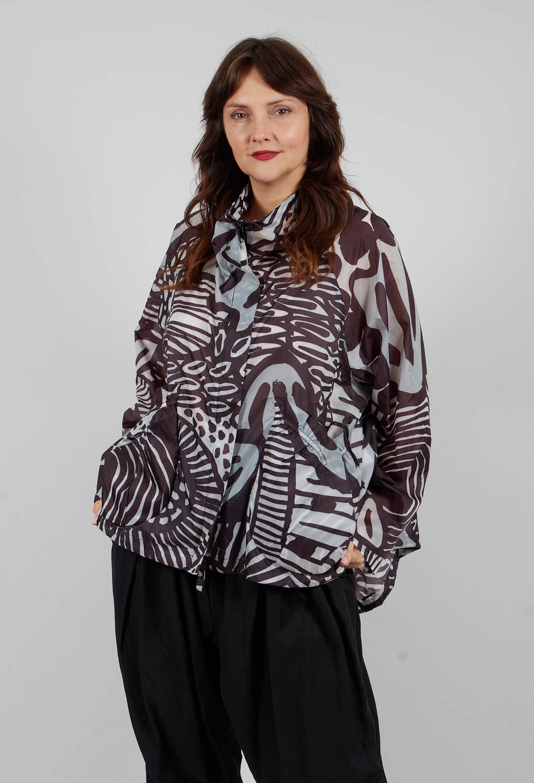 Lightweight Zip Up Jacket in Black Print - 3211103