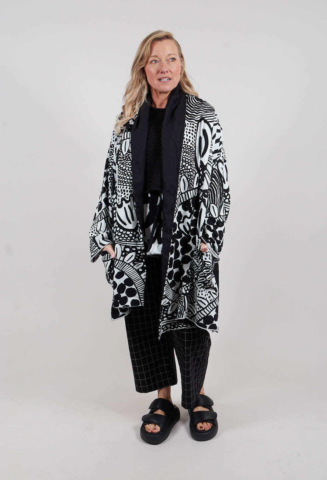 Open Front Longline Jacket in Black Print - 3291110