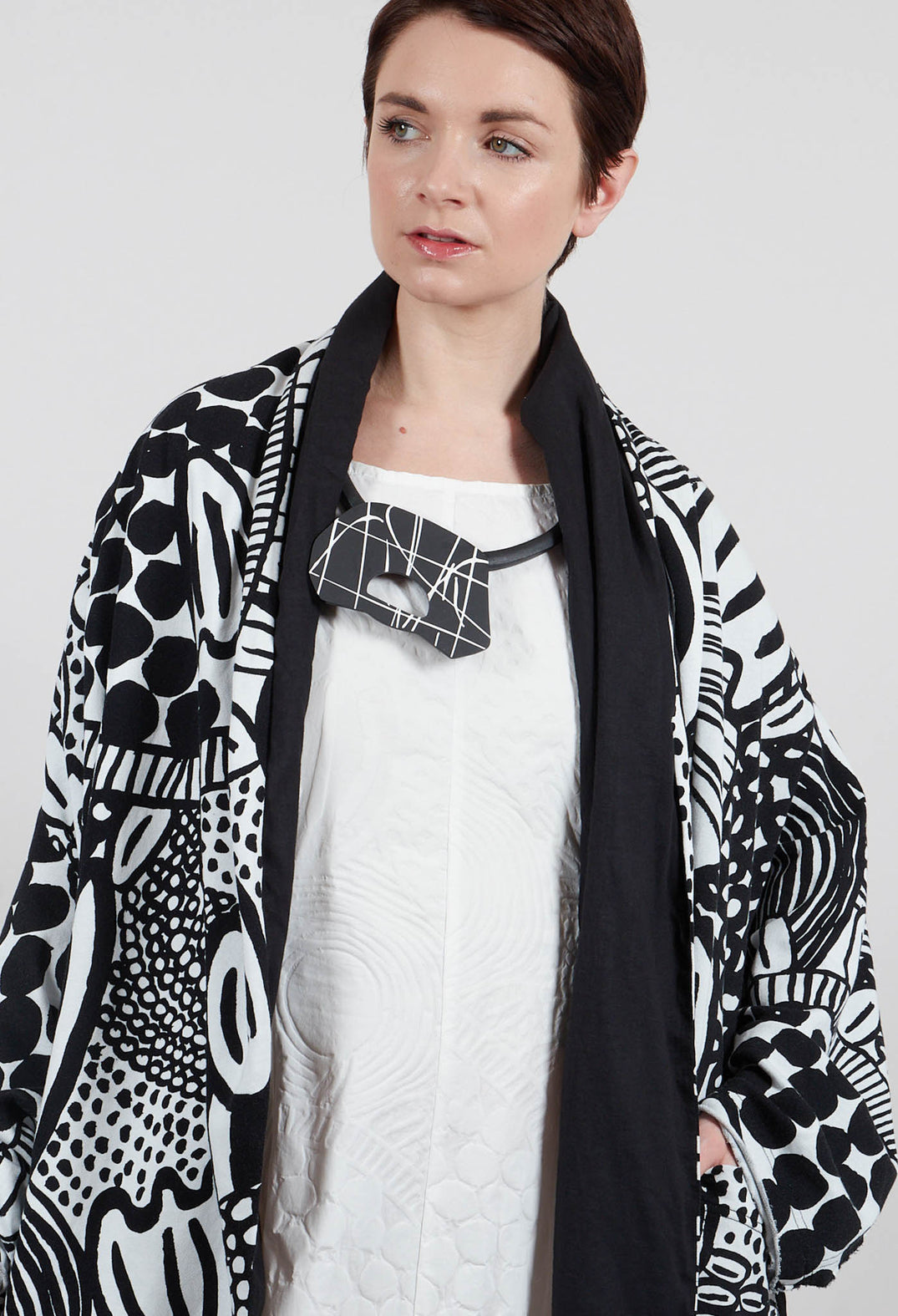 Open Front Longline Jacket in Black Print - 3291110