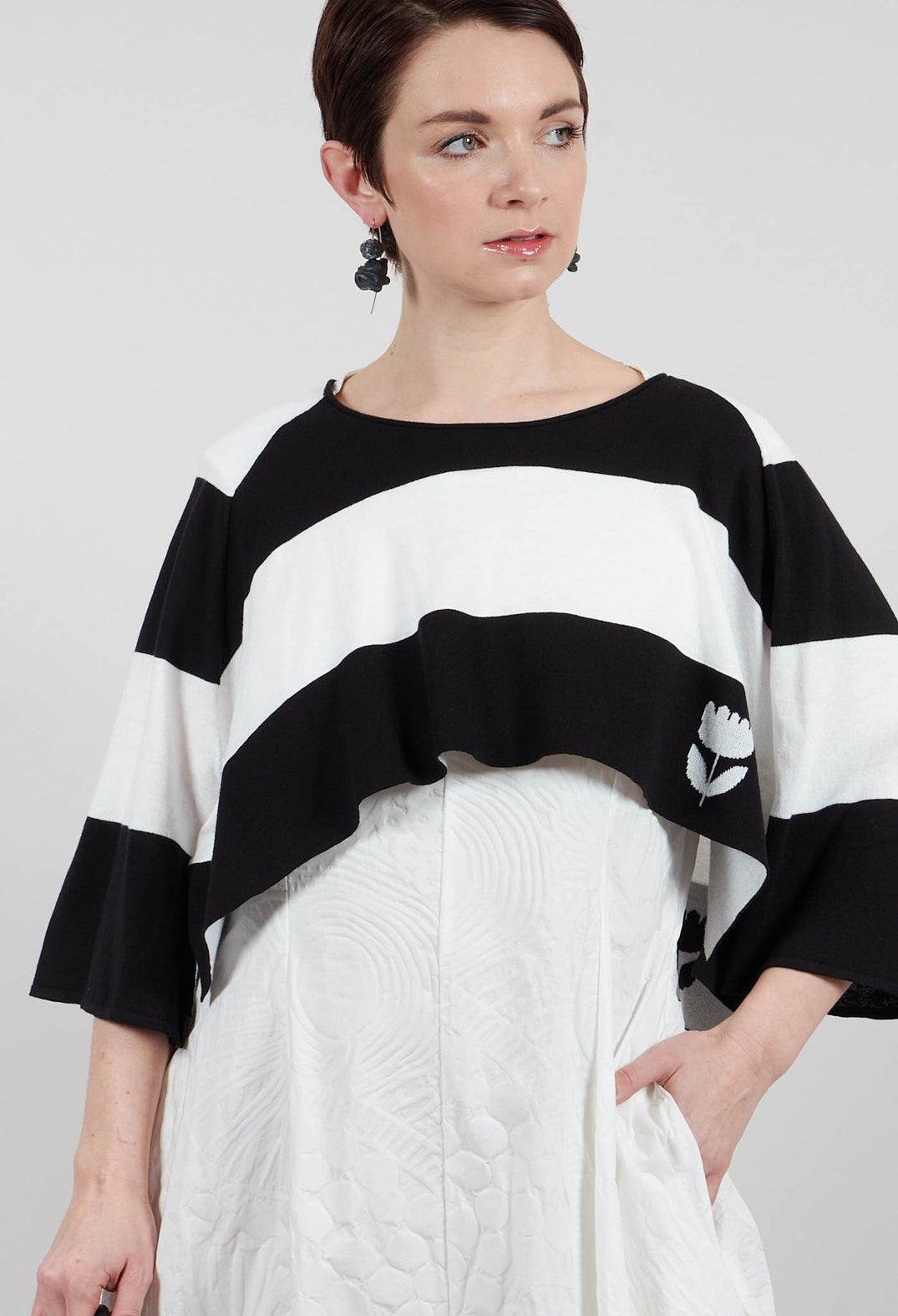 Cotton Knit Cropped Jumper in Black Off White Stripe - 3330703