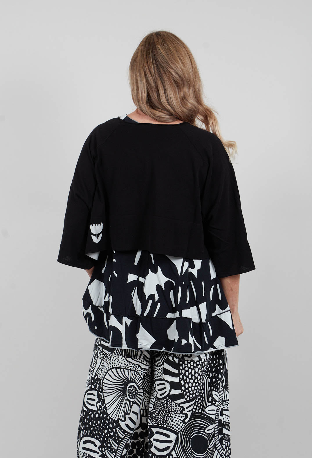 Cotton Knit Cropped Jumper in Black - 3330713