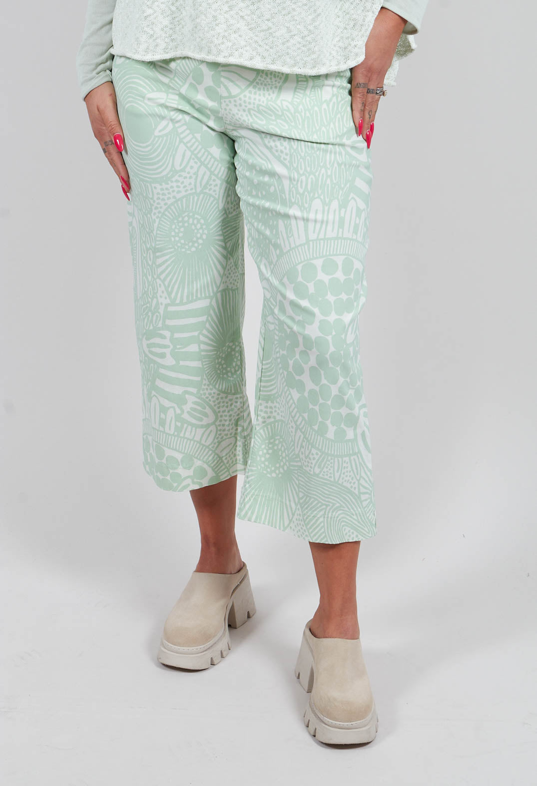 Cropped Leg Trousers in Lime Print - 3440103