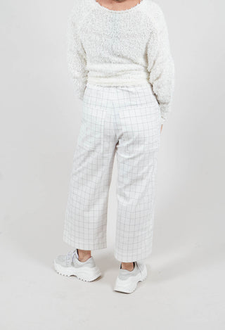 Cropped Leg Trousers in Off White Check - 3440103
