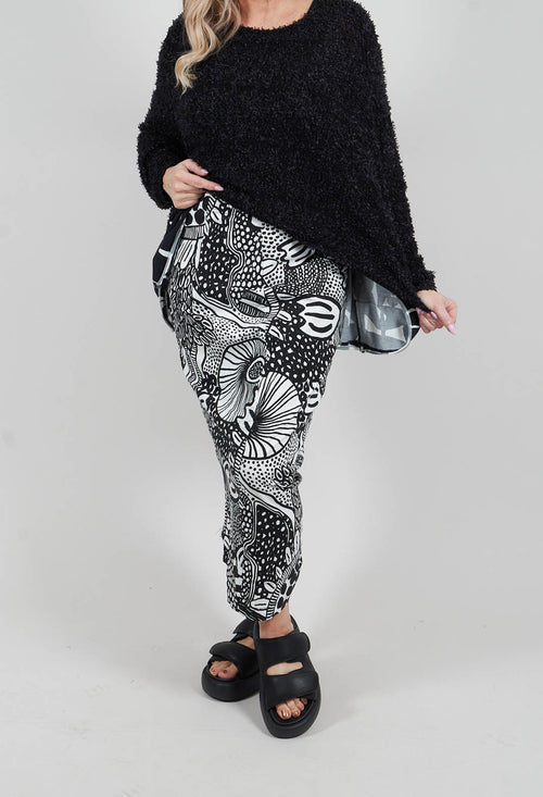 Pencil Skirt in Black Print - 3440305