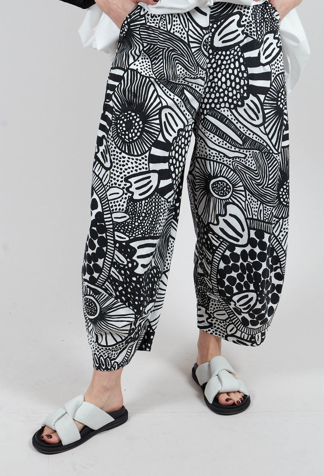 Pull On Trousers in Black Print - 3440106