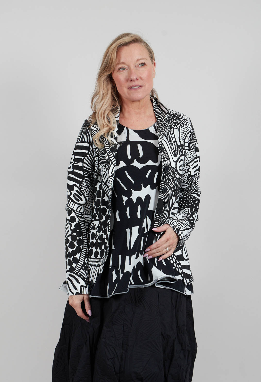 Tailored Jacket in Black Print - 3441107