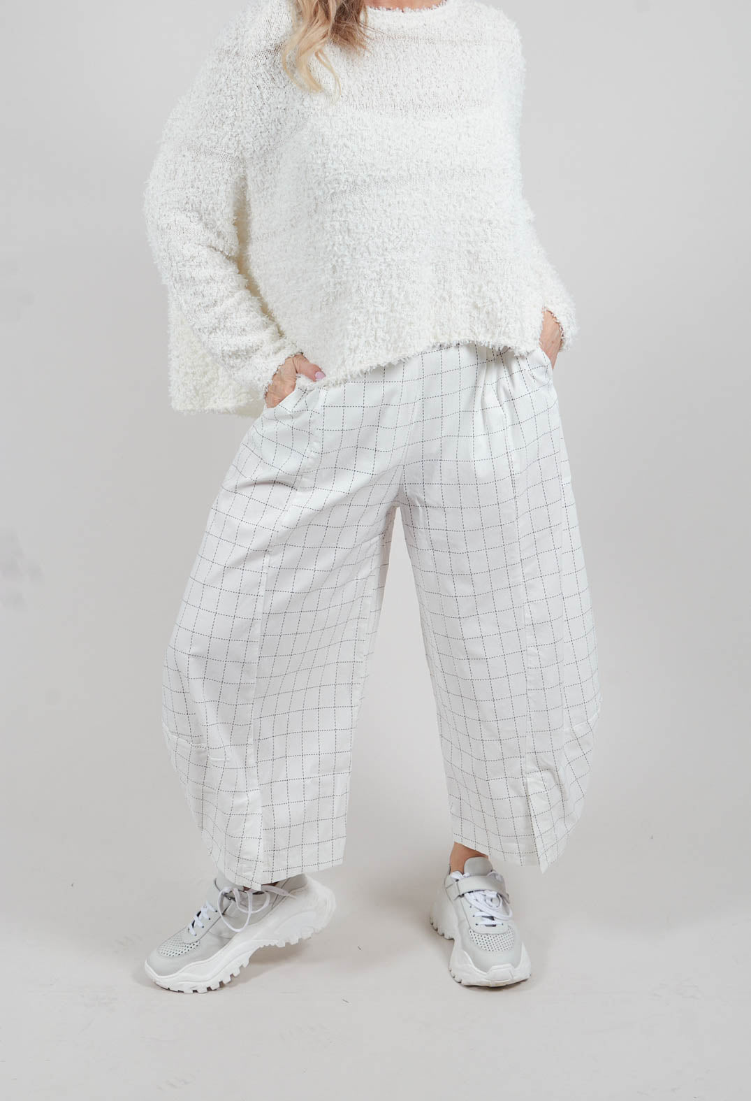 Pull On Balloon Trousers in Off White Check - 3440109