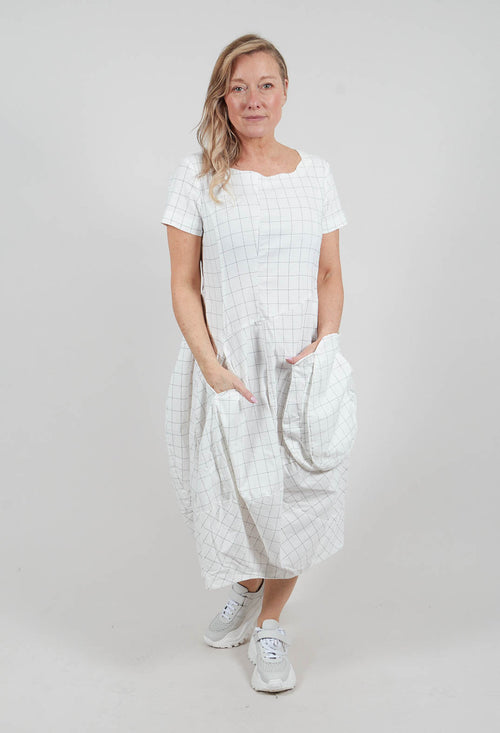 Short Sleeve Dress in Off White Check - 3440910
