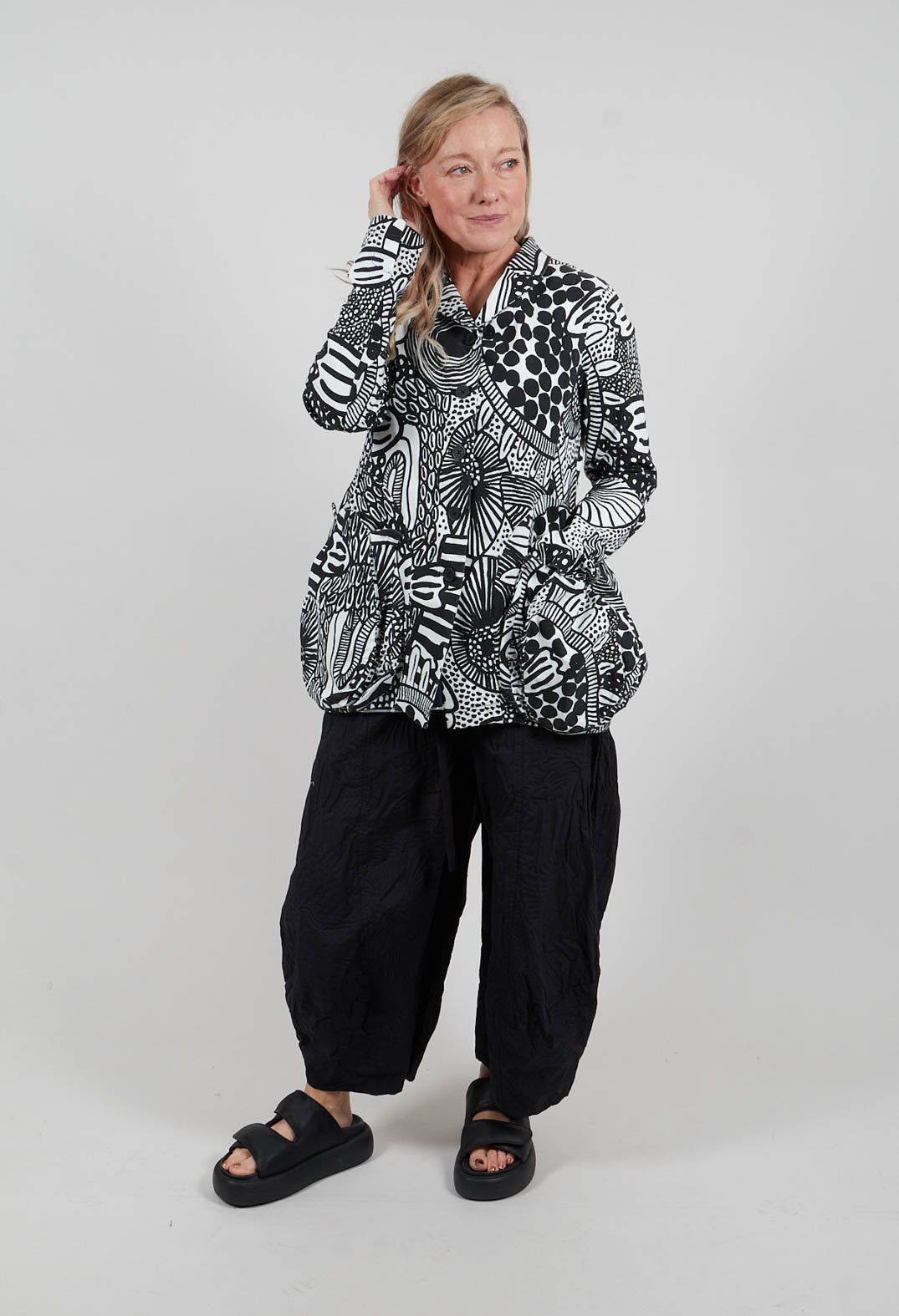 Jacket with Patch Pockets in Black Print - 3441111
