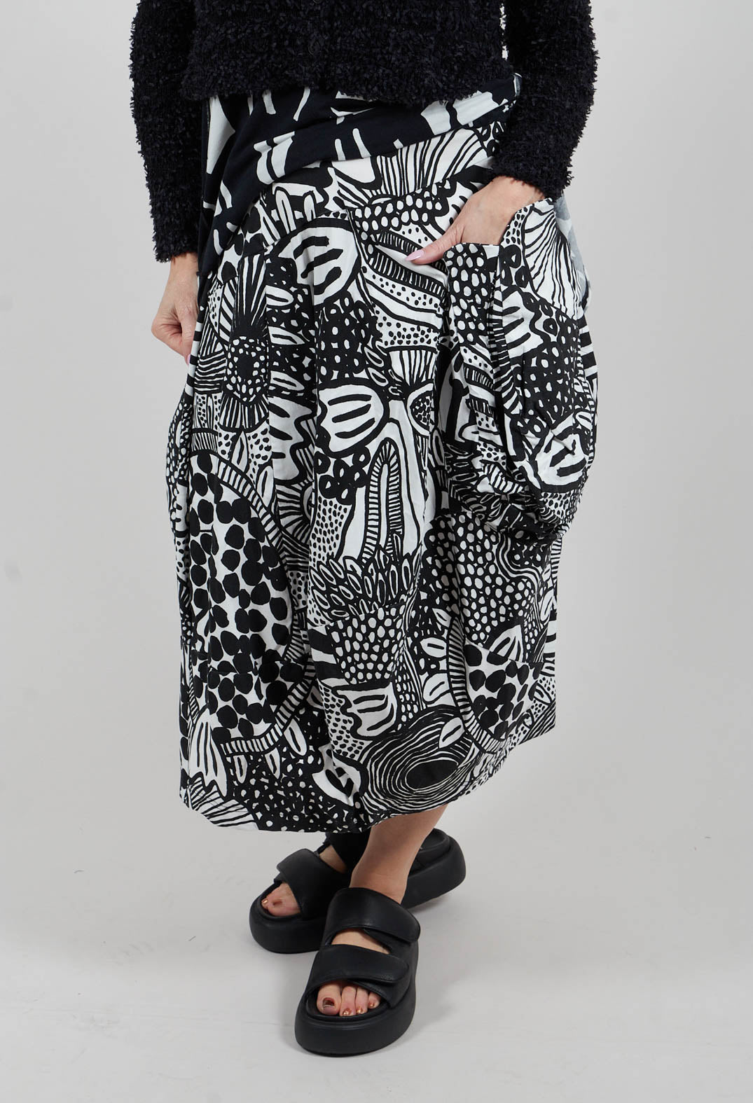 Balloon Skirt in Black Print - 3440313