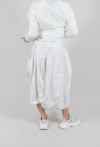 Balloon Skirt in Off White Check - 3440313
