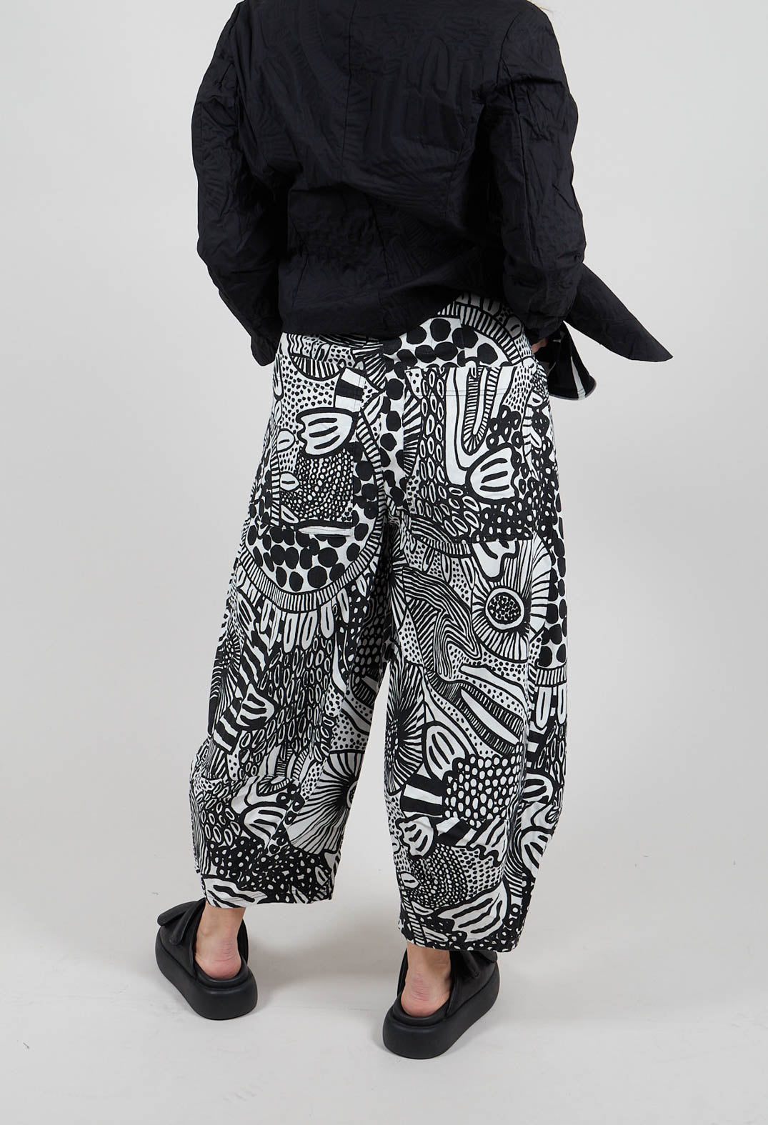 Balloon Trousers in Black Print - 3440114