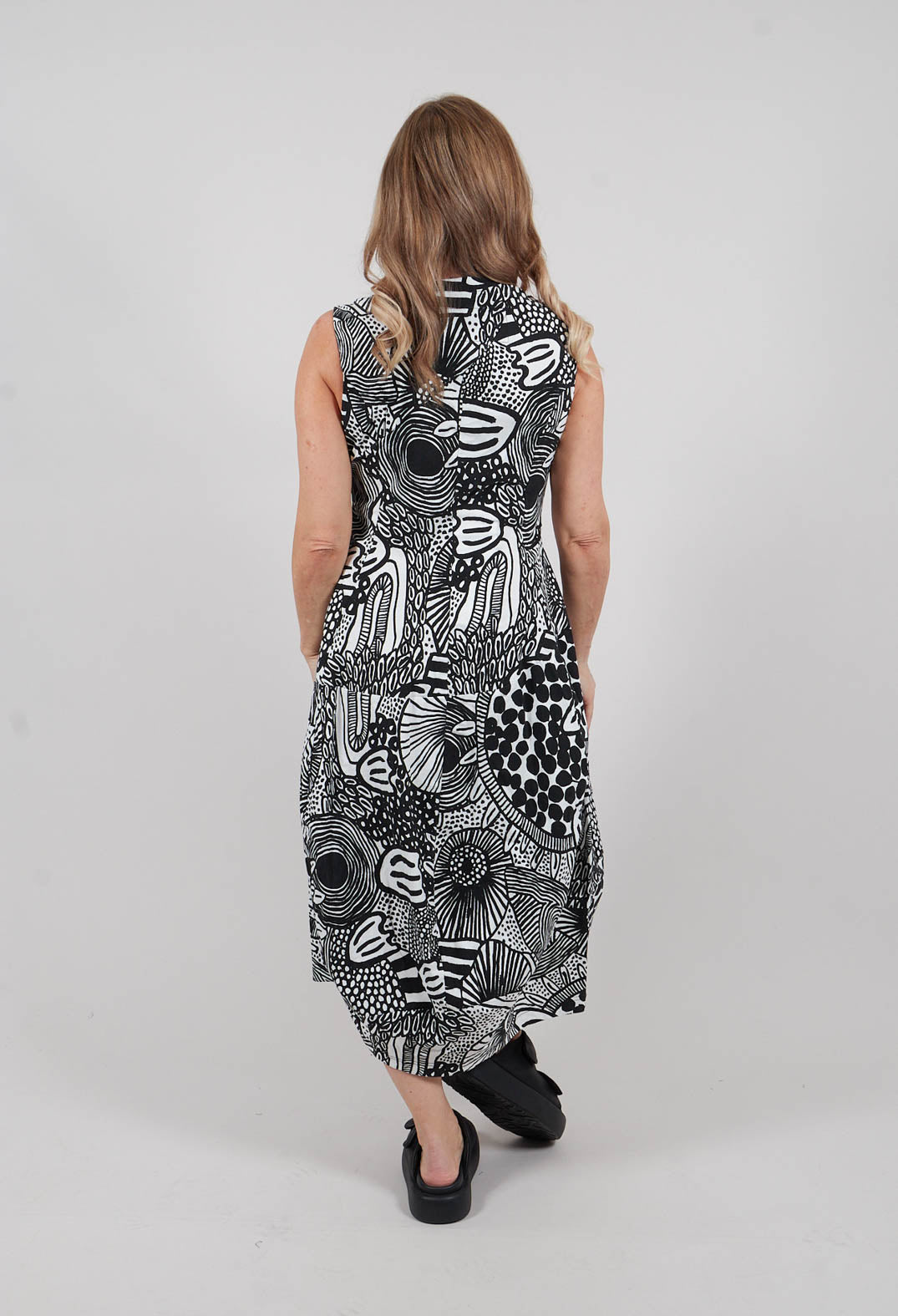 Balloon Dress in Black Print - 3440916