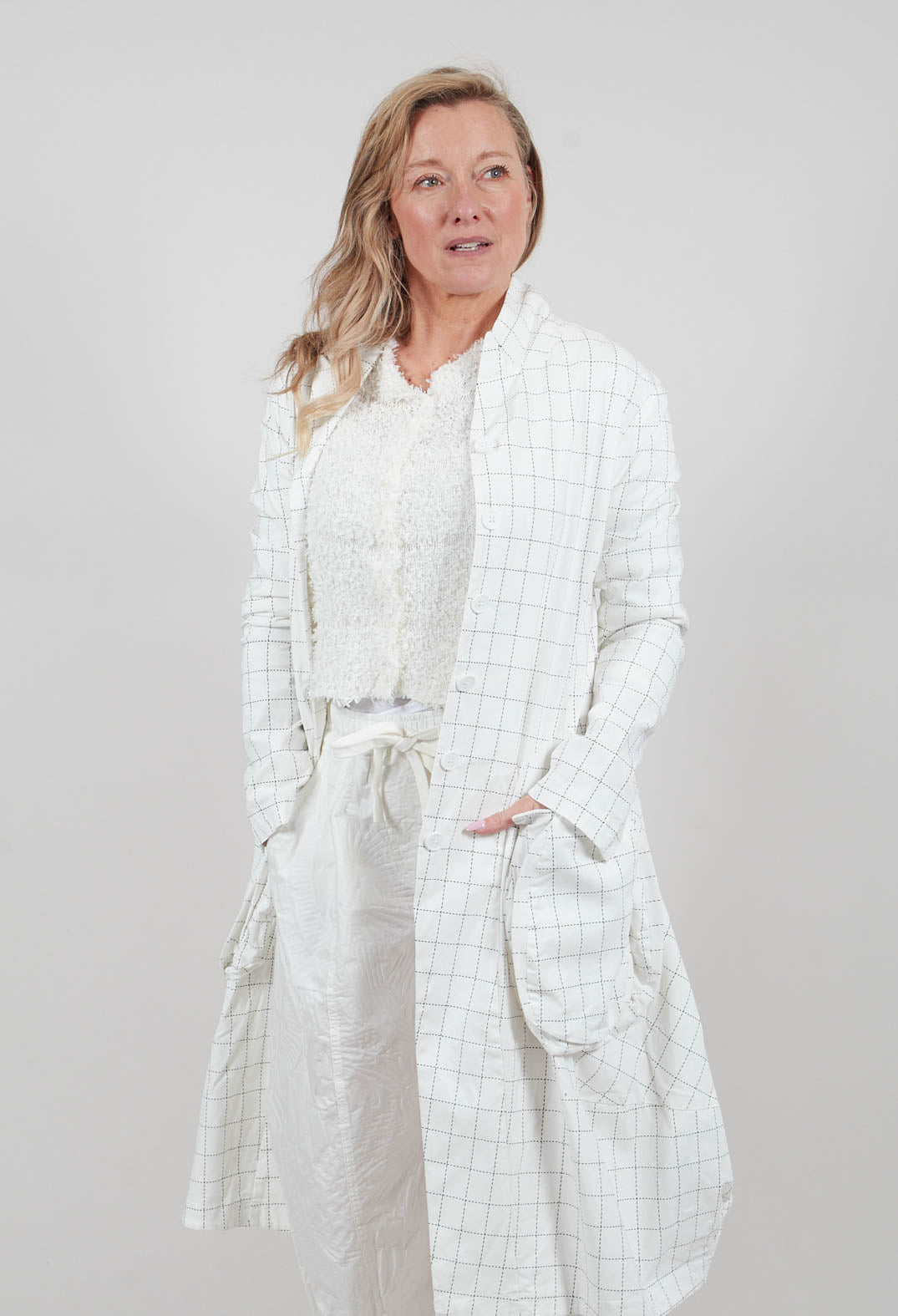 Balloon Coat in Off White Check - 3441217