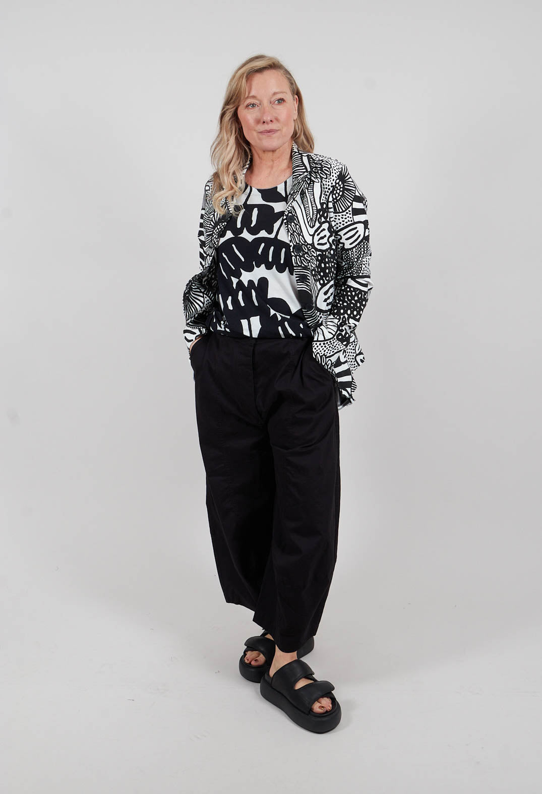 Tulip Hem Trousers in Black - 3490103