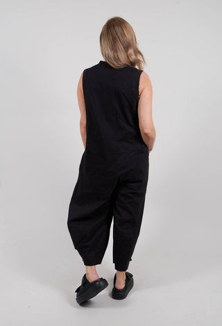 Sleeveless Jumpsuit in Black - 3491304