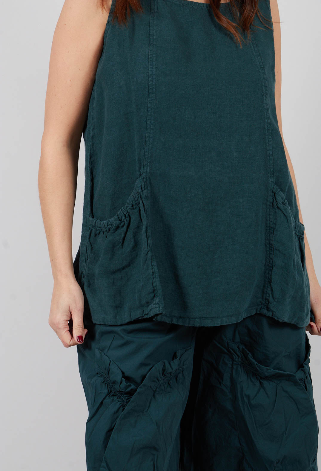 Linen Sleeveless Top in Tree - 3540805