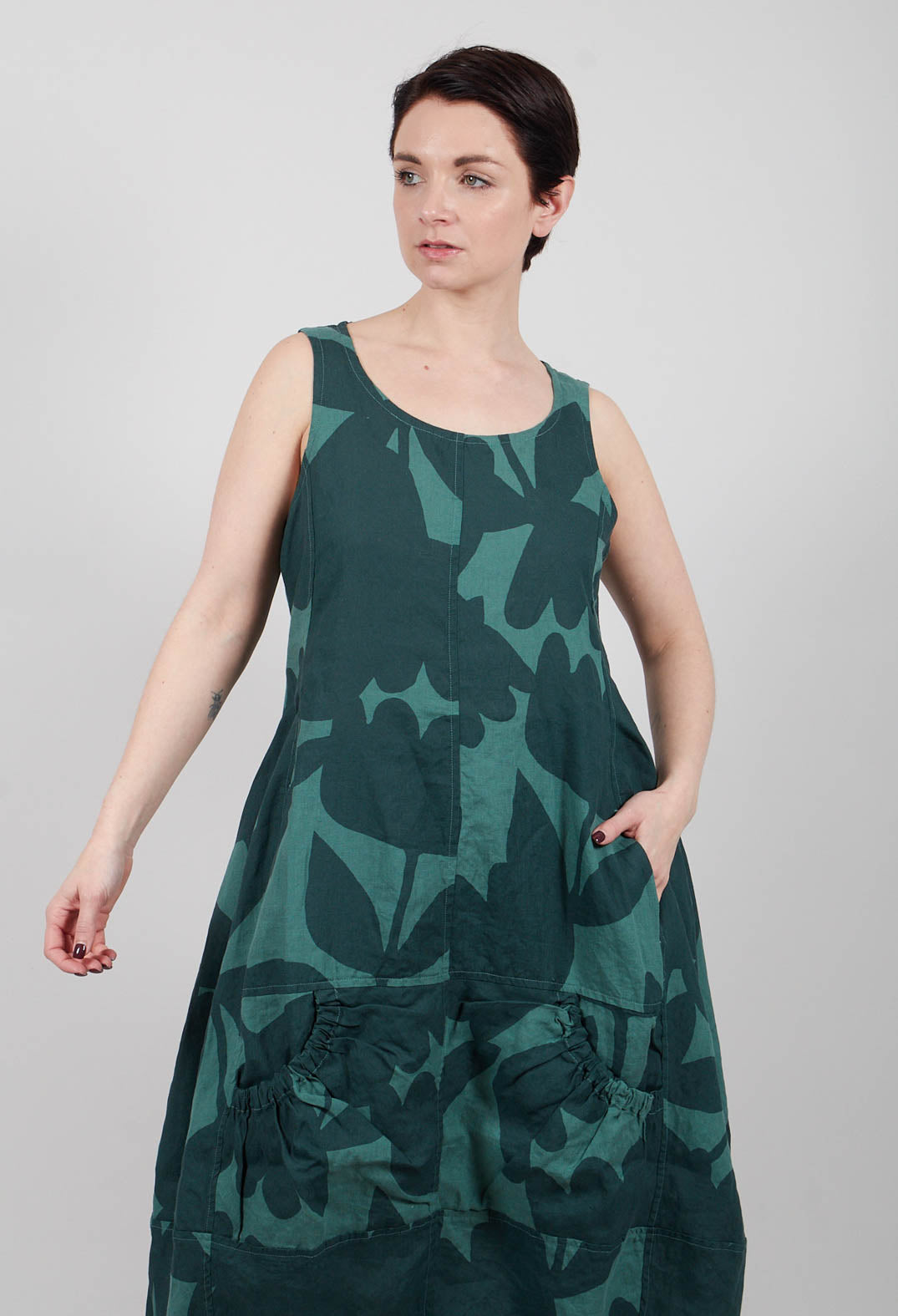 Linen Sleeveless Dress in Tree Print - 3550902