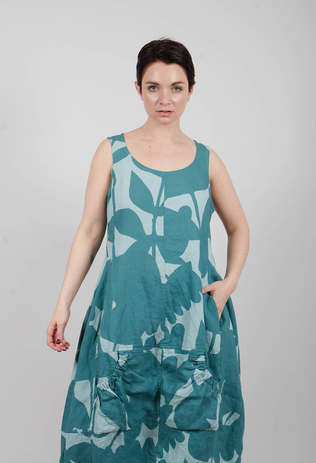 Linen Sleeveless Dress in Grass Print - 3550902