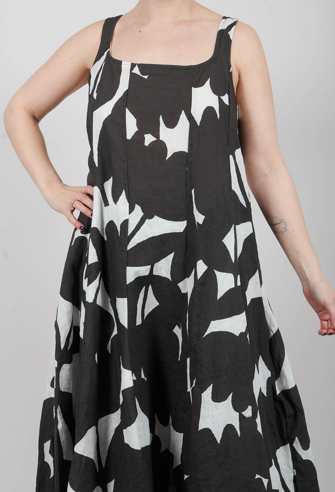 Linen Trapeze Dress in Black Print - 3550907
