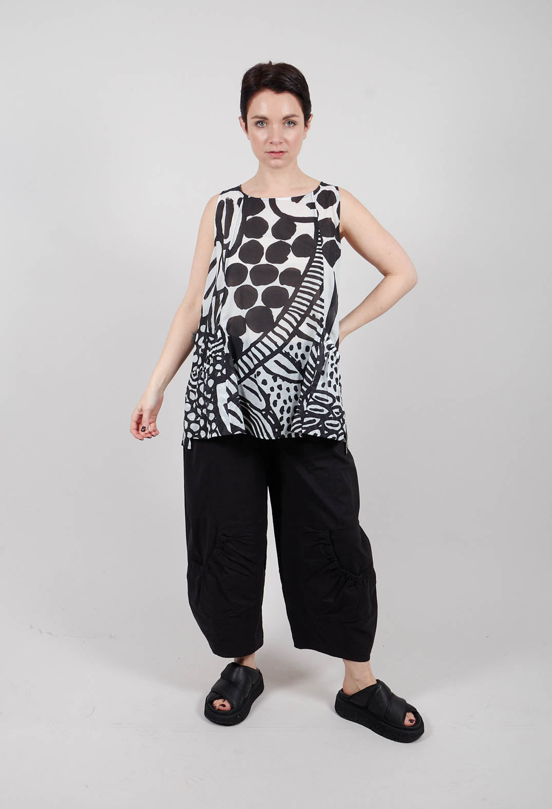 Sleeveless Top in Black Print - 3600802