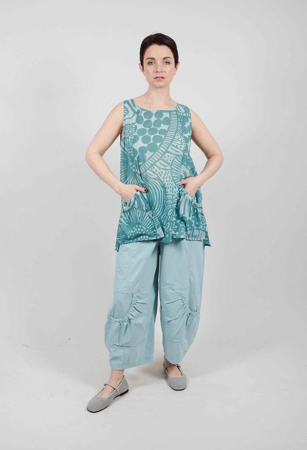 Sleeveless Top in Grass Print - 3600802