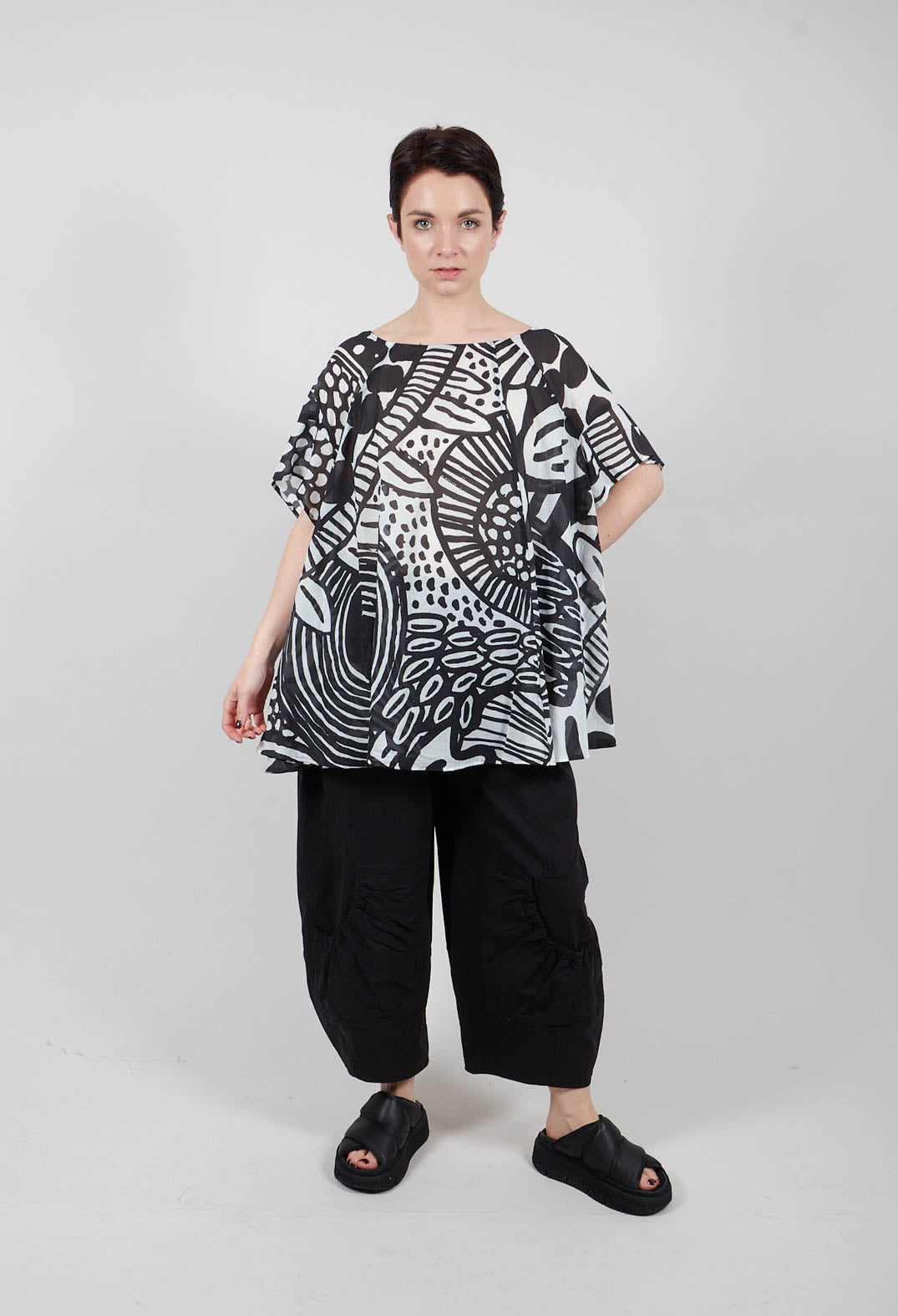 Lightweight Top in Black Print - 3600505
