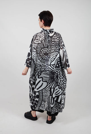 Long Shirt Dress in Black Print - 3600907