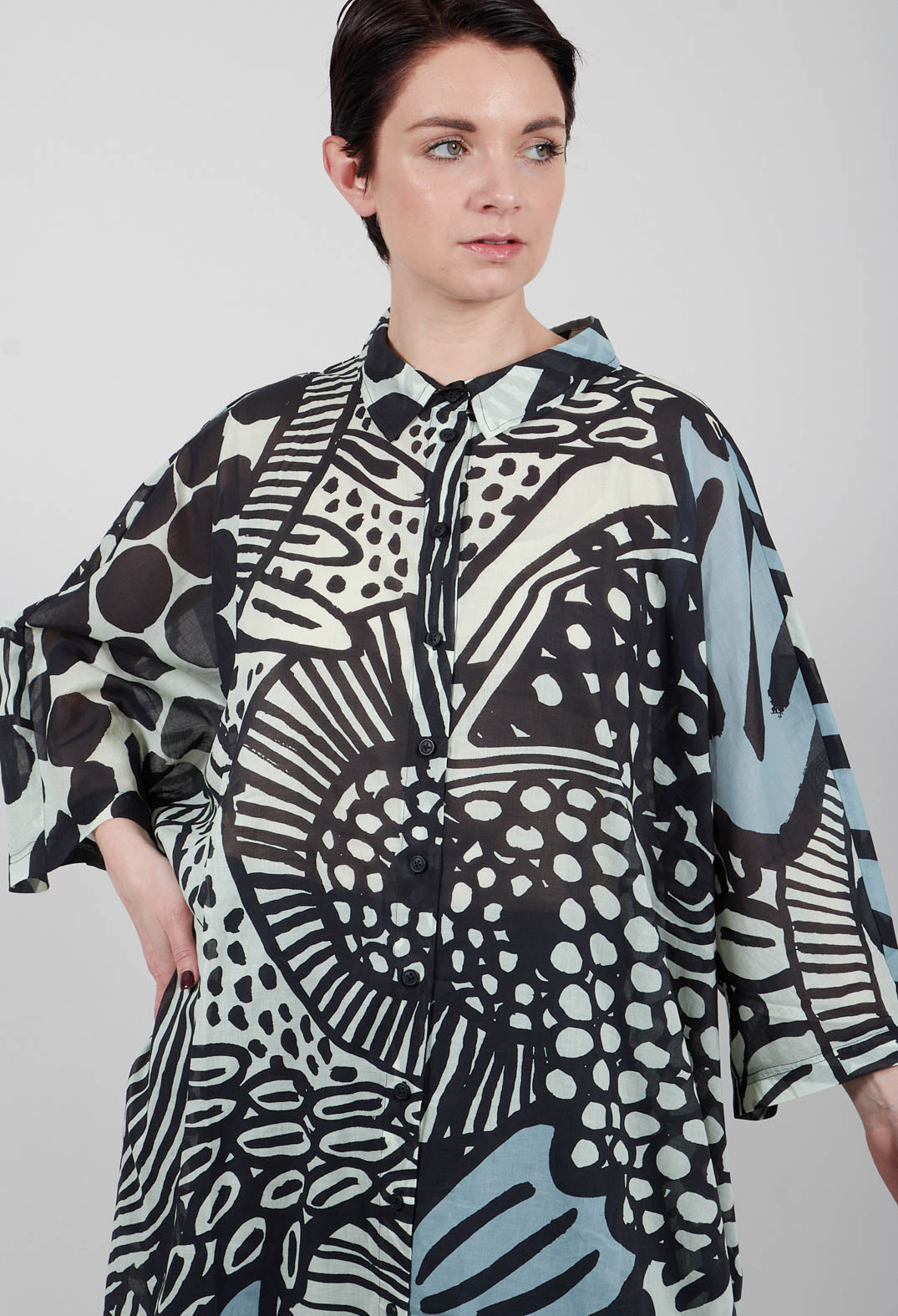 Long Shirt Dress in Black Mint Lime Print - 3600907