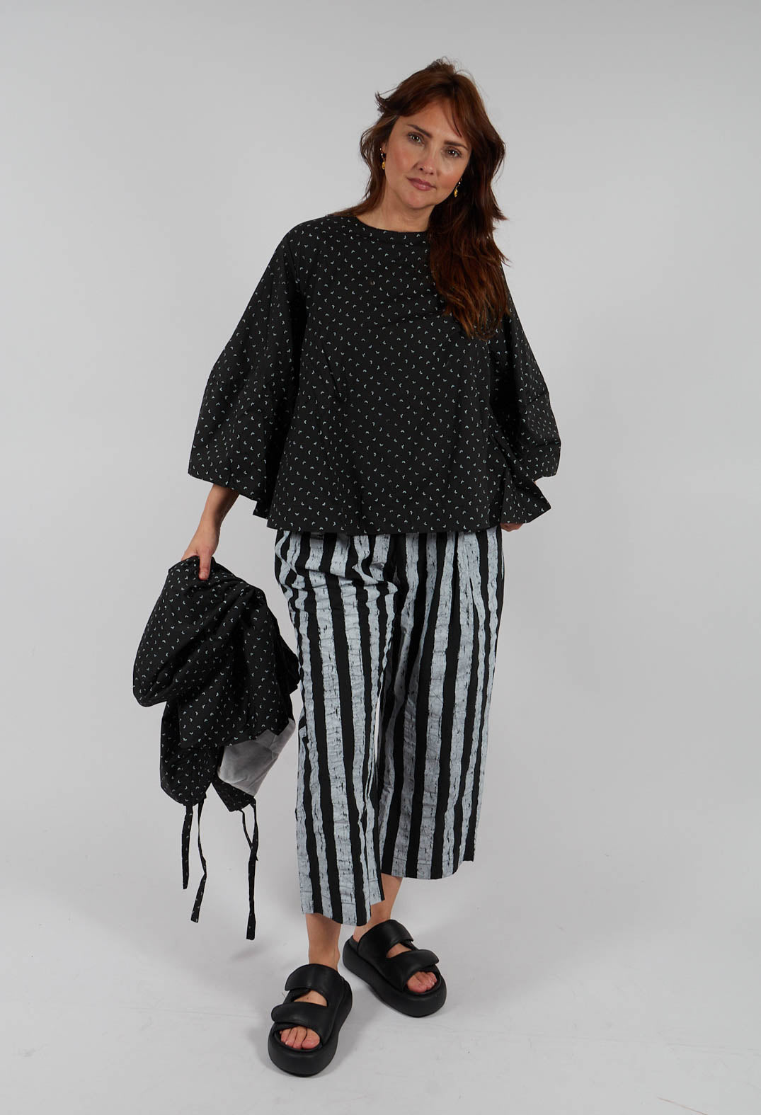 Cotton Cropped Flare Blouse in Leaves Print