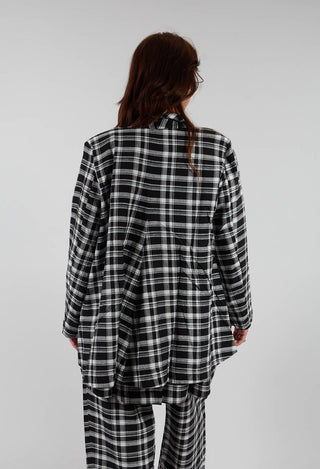 Plaid Shawl Swing Jacket in Black and White Quadro