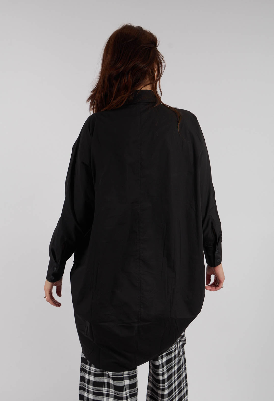 Cotton Hi-Low Shirt in Black