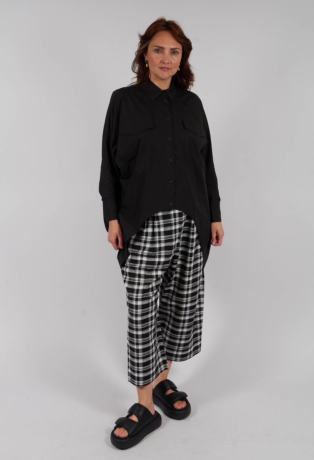 Cotton Hi-Low Shirt in Black