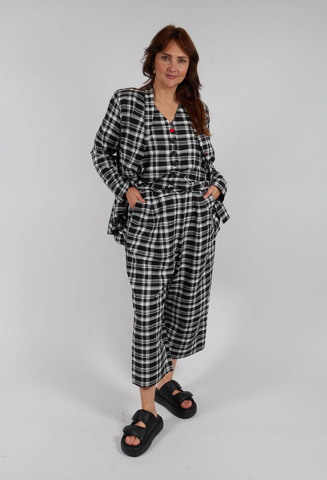 Plaid Elastic Waist Trousers in Black and White Quadro