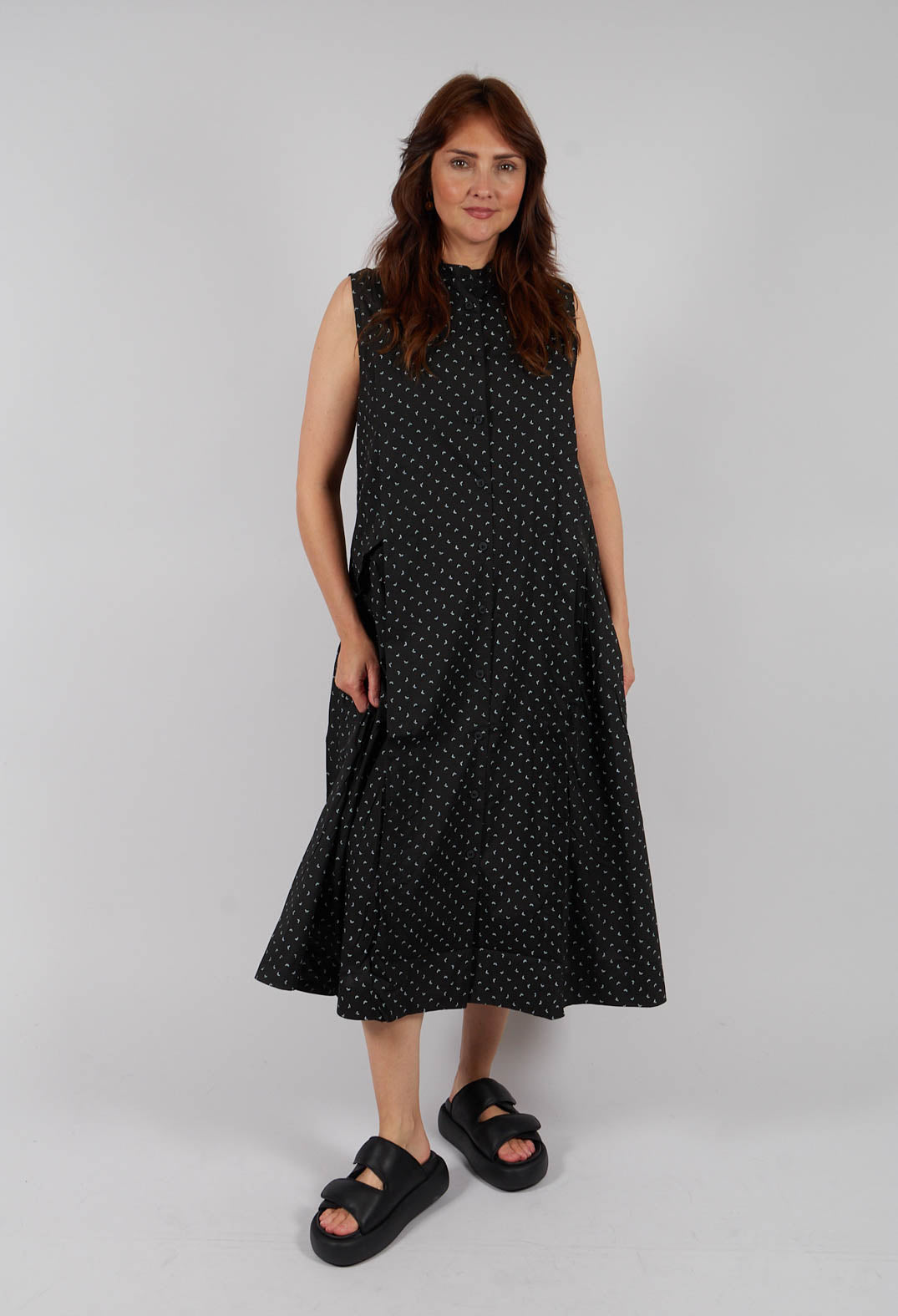 Cotton Sleeveless Pleat Midi Dress in Leaves Print